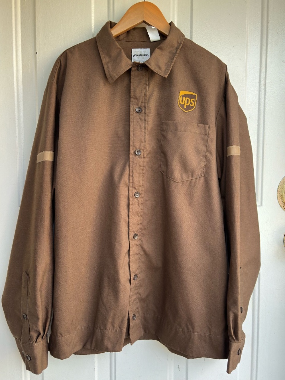 UPS WearGuard Uniform Work Shirt Men's M Brown Long Sleeve Delivery Driver Logo